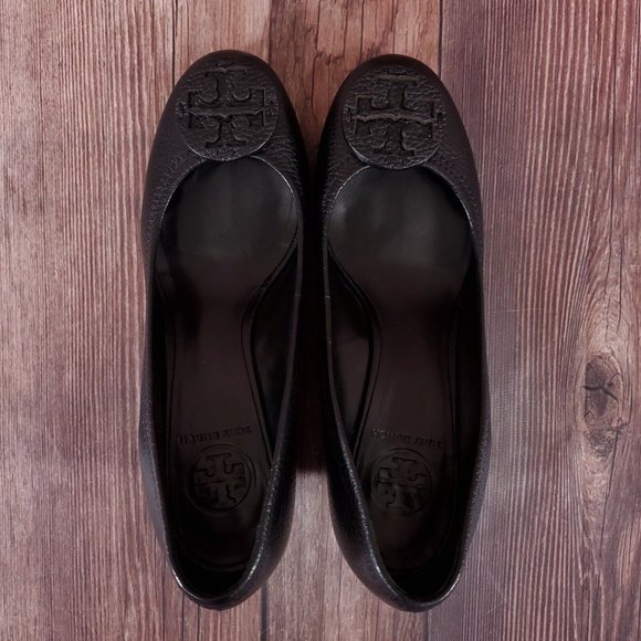 Tory Burch Logo Black Wedge Shoes- size 8 - Picture 7 of 16